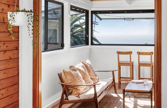 Anchored at Minnie - A Seaside Holiday Apartment