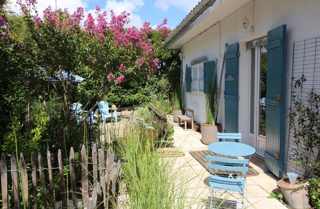Andernos center, house 60m2 with garden 600m from the beach