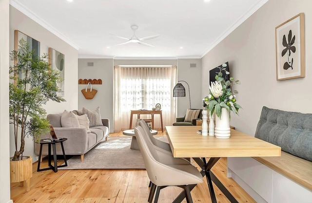 Anja Haus Elegant Retreat near Somerton Park Beach