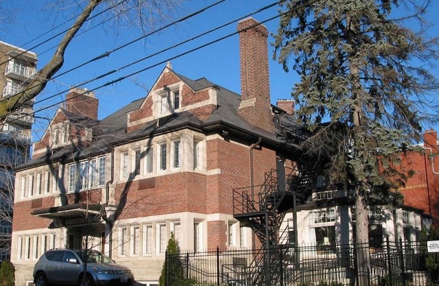 Annex Studio - Close to U of T, Yorkville, Free Parking