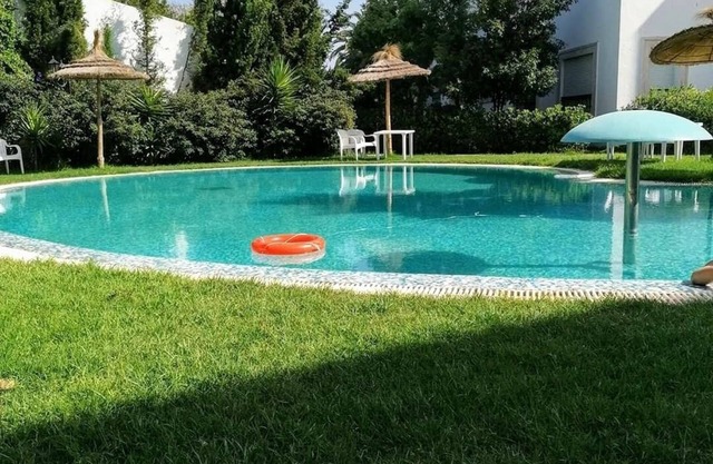 Annual rental 350€/month An S1 apartment with swimming pool and parking