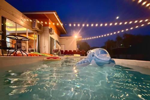 Anny poolvilla 5 bedroom ATV free