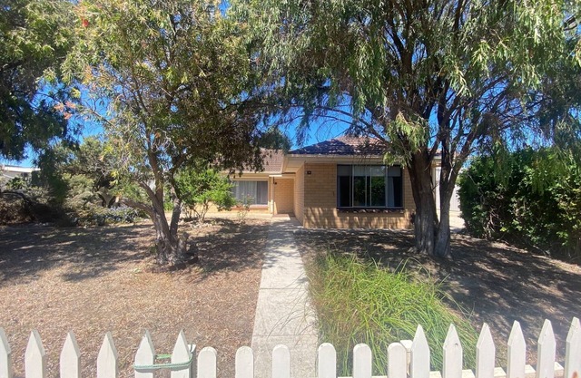 Anstey Keep - close to amenities, dog friendly! Off peak special!