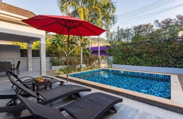 Ao Nang private pool villa near beach!