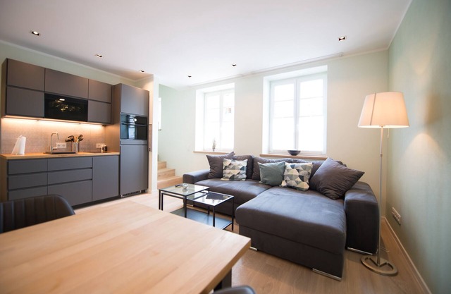 Ap 5 - Kranklay-Apartment-Family-Private Bathroom-Vineyard view