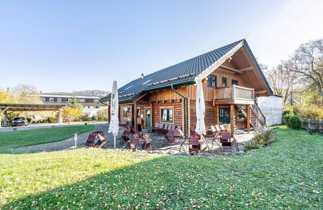 Apartment 'Blockhaus - Ferienwohnung Sunset' with Shared Garden