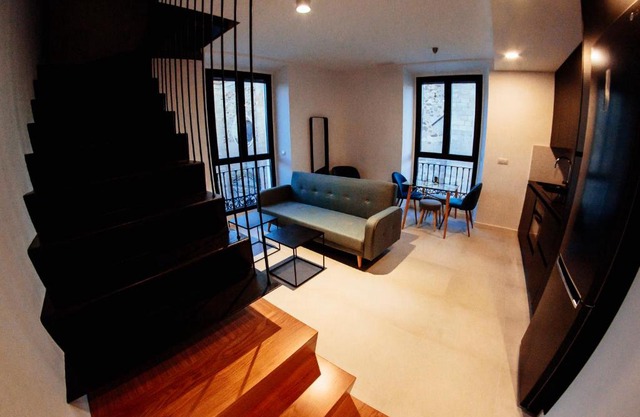 Apartamentos Plaza de España 6