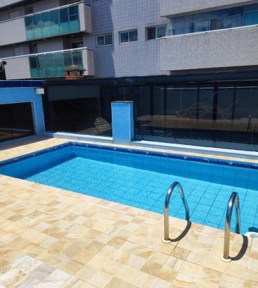 Apartamento cobertura com piscina em Praia Grande
