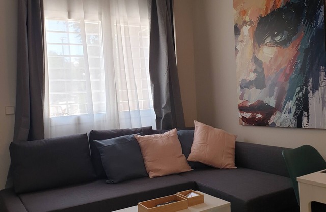 Apartamento con A/a cerca del Metropolitano