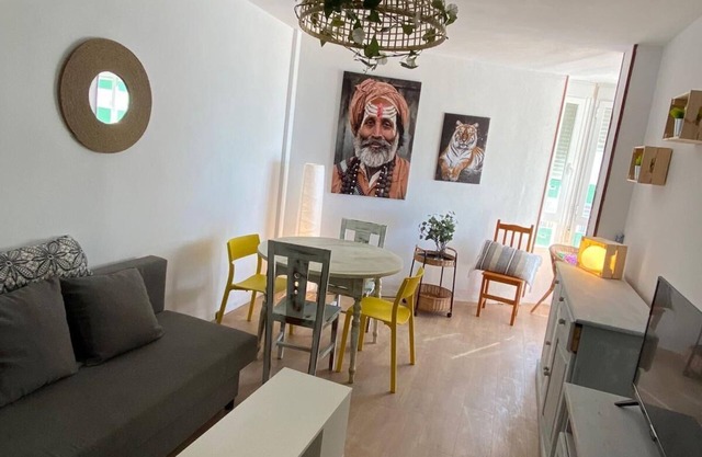 Apartamento con Vistas a Playa. Ideal Para Familias