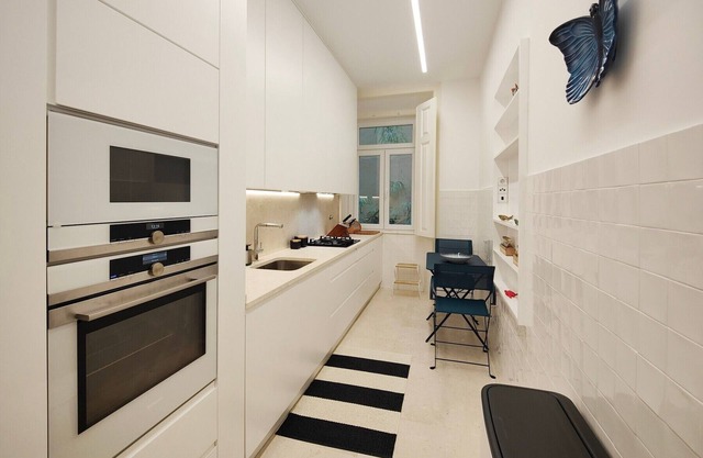 Apartamento Histórico com Muito Charme e Jardim, a 5m do Saldanha