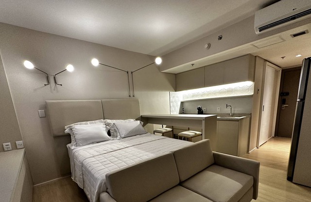 Apartamento Moderno e Novo de 1 Quarto no Marista