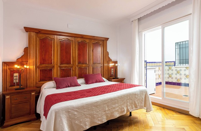 Apartamentos Avenida Tropical by Bossh