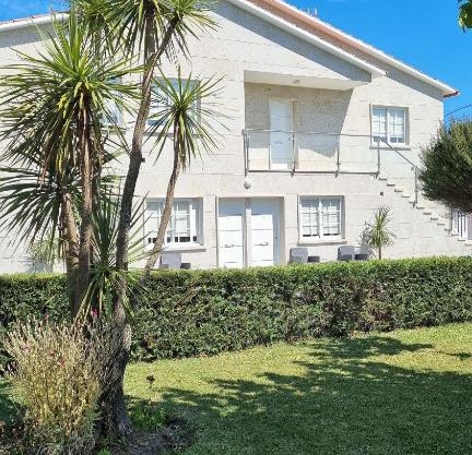 APARTAMENTOS TURÍSTICOS CASA SANDRA