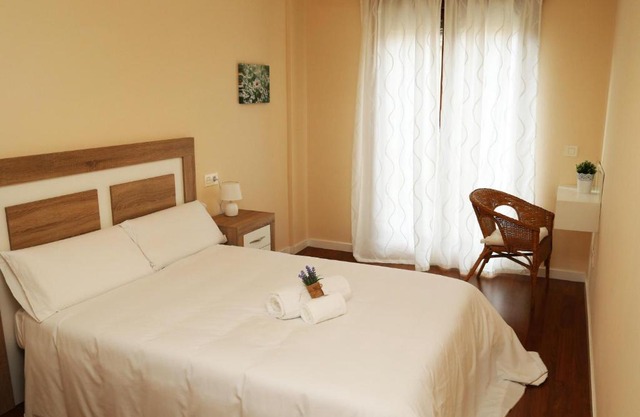 Apartamentos turisticos Puente Romano Portal 4 Bajo -A