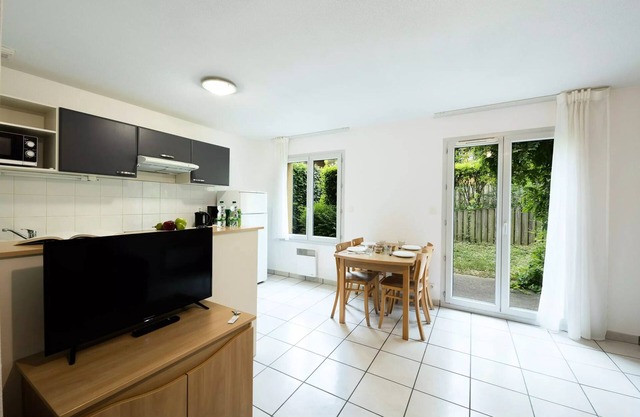 Aparthotel Garden & City Lyon - Lissieu 3* - 3 rooms 6 people