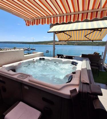 Apartmani More Luxury apartment with whirpool and terace 50 m2