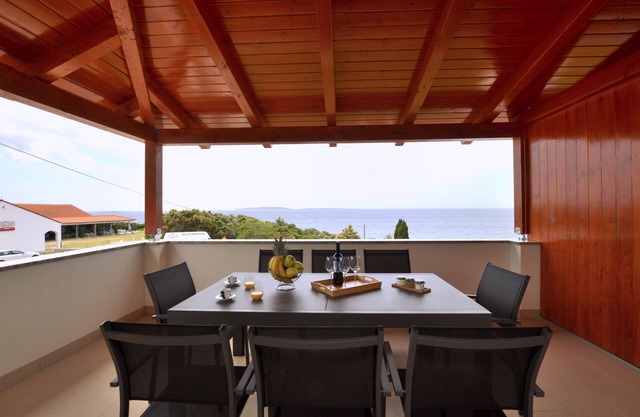 Apartments Villa Sofia (81541-A2) - Martinscica - island Cres