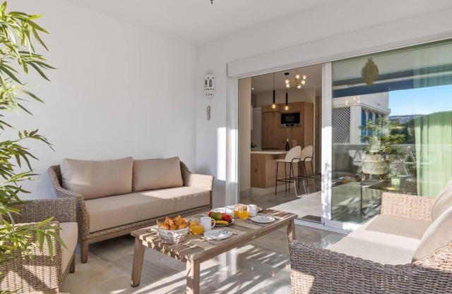 Apartment in Playas del Duque for 6 people | Casa Córdoba 111