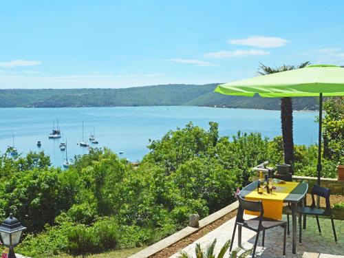 Apartment Šverko 2 by Interhome