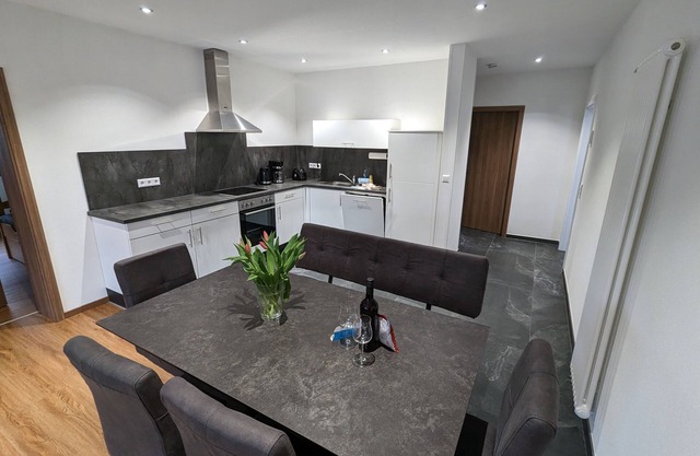 Apartment (1) ground floor - 80 sqm - with garden - directly at the train station