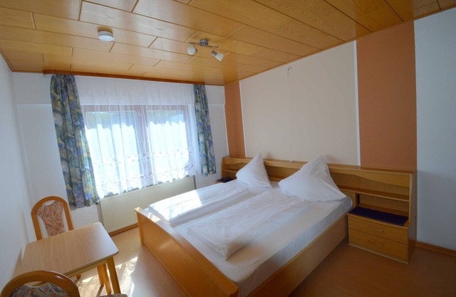 Apartment 11 - Apartments arrow