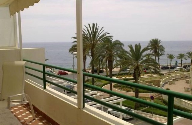 apartment 1st line beach, communal pool