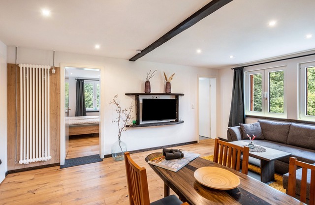 Apartment '2-Zimmer - Vierburg Bützow' with Shared Terrace, Shared Garden and Wi-Fi