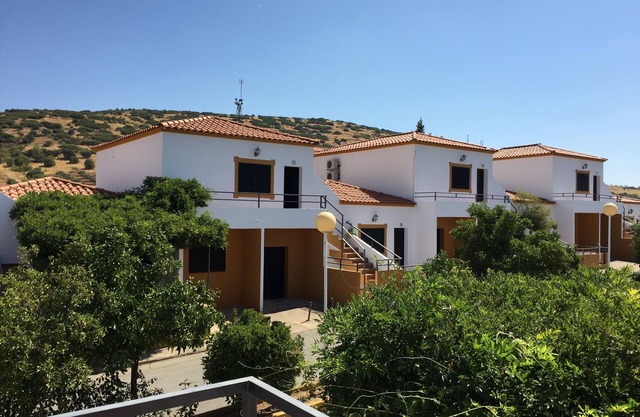 Apartment 25 (Parking + WIFI + Balcony)