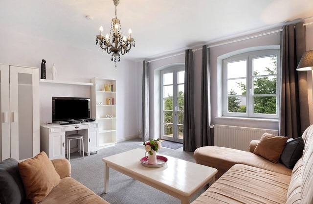 Apartment '3,5 Zimmer Wohnung' with Shared Garden, Balcony and Wi-Fi