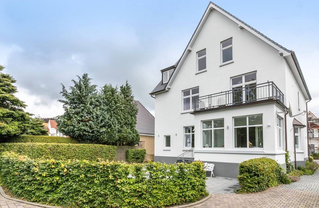 Apartment '3' with Private Garden