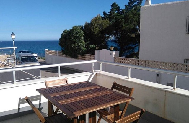 Apartment 30 meters from the beach