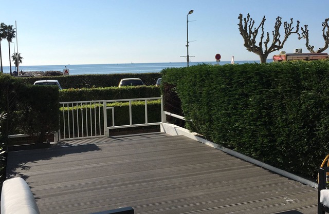 Apartment 34 m² cabin bedroom GOLFE JUAN