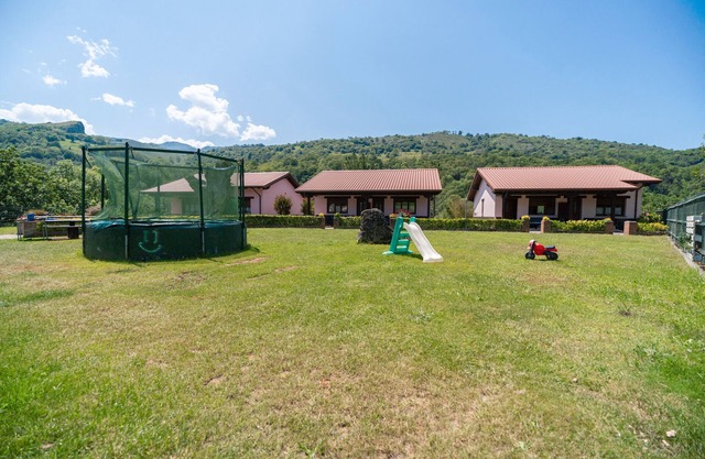 Apartment 'Aires De Avín 3' with Mountain View, Private Terrace and Wi-Fi