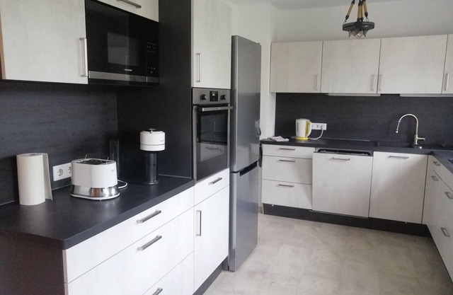 Apartment 'Allgäu Space' with Shared Garden, Balcony and Wi-Fi