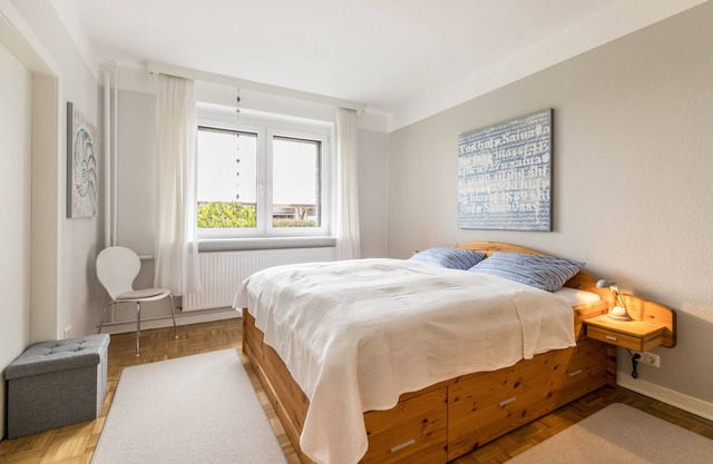 Apartment 'Alte Schule Pahlkrug' with Private Terrace, Private Garden and Wi-Fi