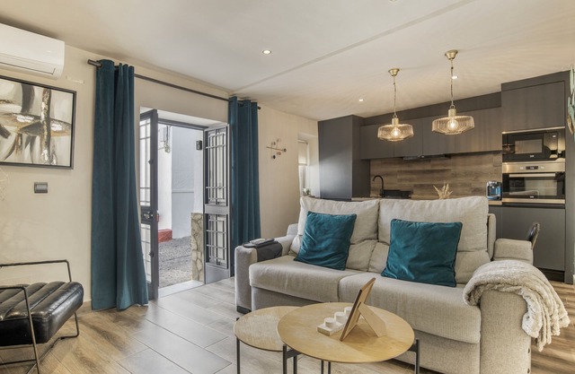 Apartment 'Alvarado Loft' with Mountain View, Wi-Fi and Air Conditioning