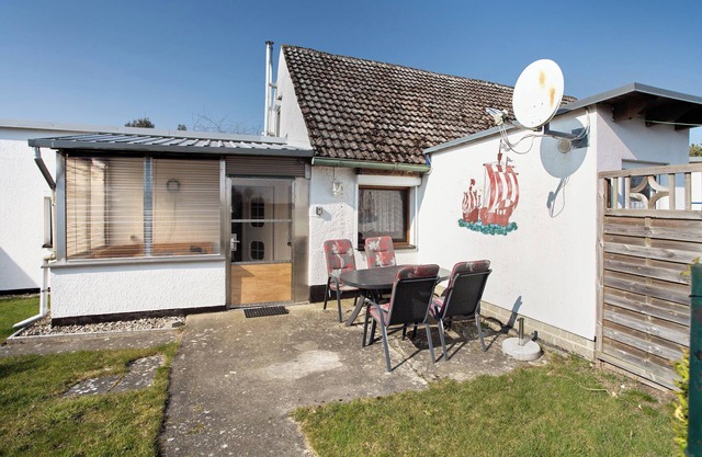 Apartment 'Am Darß - Kogge' with Private Terrace, Private Garden and Wi-Fi