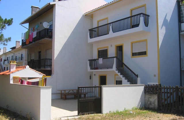 Apartment any comfort in 6 mn on foot of the beach.