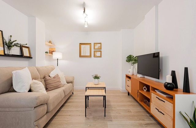 Apartment 'Apartamento Centrico Mar' with Wi-Fi and Air Conditioning