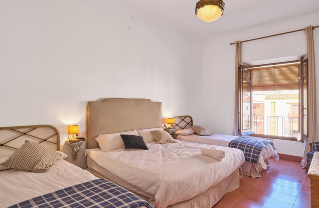 Apartment 'Apartamento III' with Shared Pool, Wi-Fi and Air Conditioning