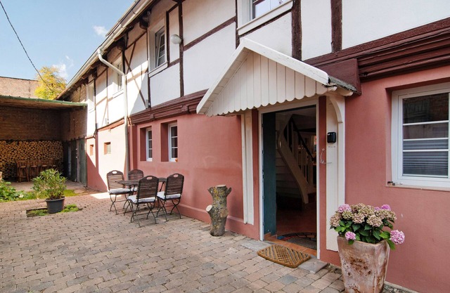 Apartment 'Art-' with Private Terrace and Wi-Fi