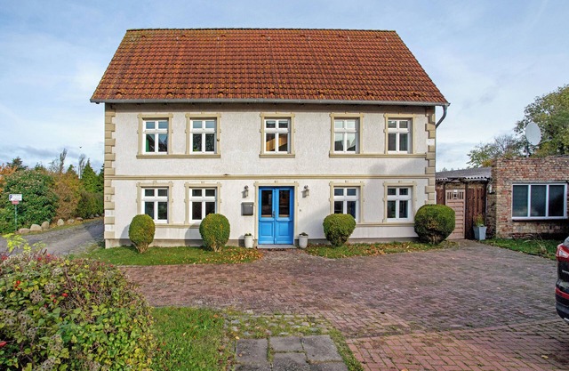 Apartment 'Bäckerhus - Ferienwohnung 2' with Private Terrace, Shared Garden and Wi-Fi