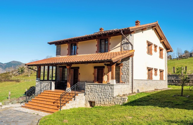 Apartment 'Busgosu' with Mountain Views, Private Terrace and Wi-Fi