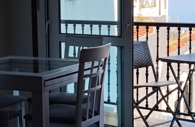 APARTMENT C IN 1ST LINE OF BEACH