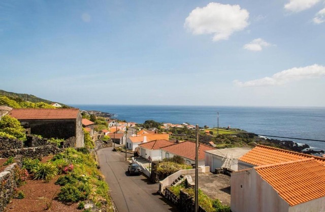 Apartment 'Casa Da Vigia T2' with Sea View, Private Garden and Wi-Fi