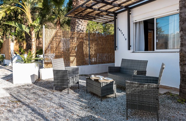 Apartment 'Casa 3' with Beach View, Wi-Fi and Air Conditioning