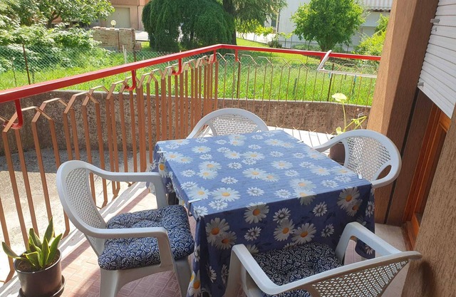 Apartment 'Casa Antonietta' with Private Terrace, Wi-Fi and Air Conditioning