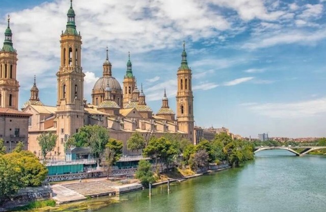 Apartment 'Casa Mery' with Balcony, Wi-Fi and Air Conditioning