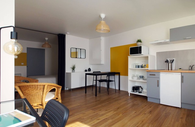 Apartment-Comfort-Wet room-Garden View